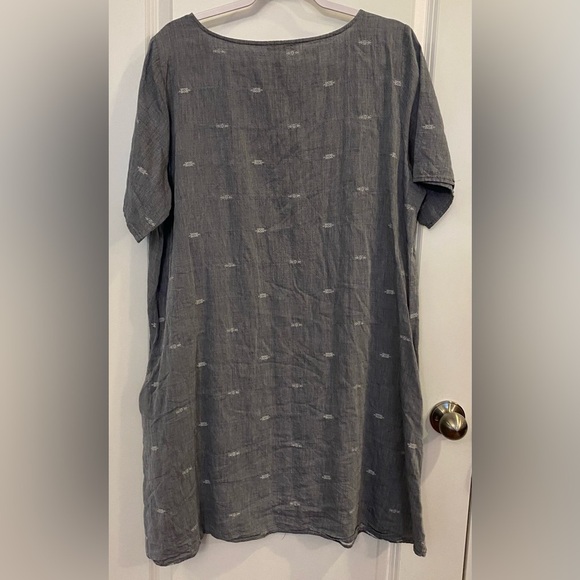 Eileen Fisher Shift Dress XL Denim Blue White Embroidery Short Sleeve USA - Picture 4 of 6